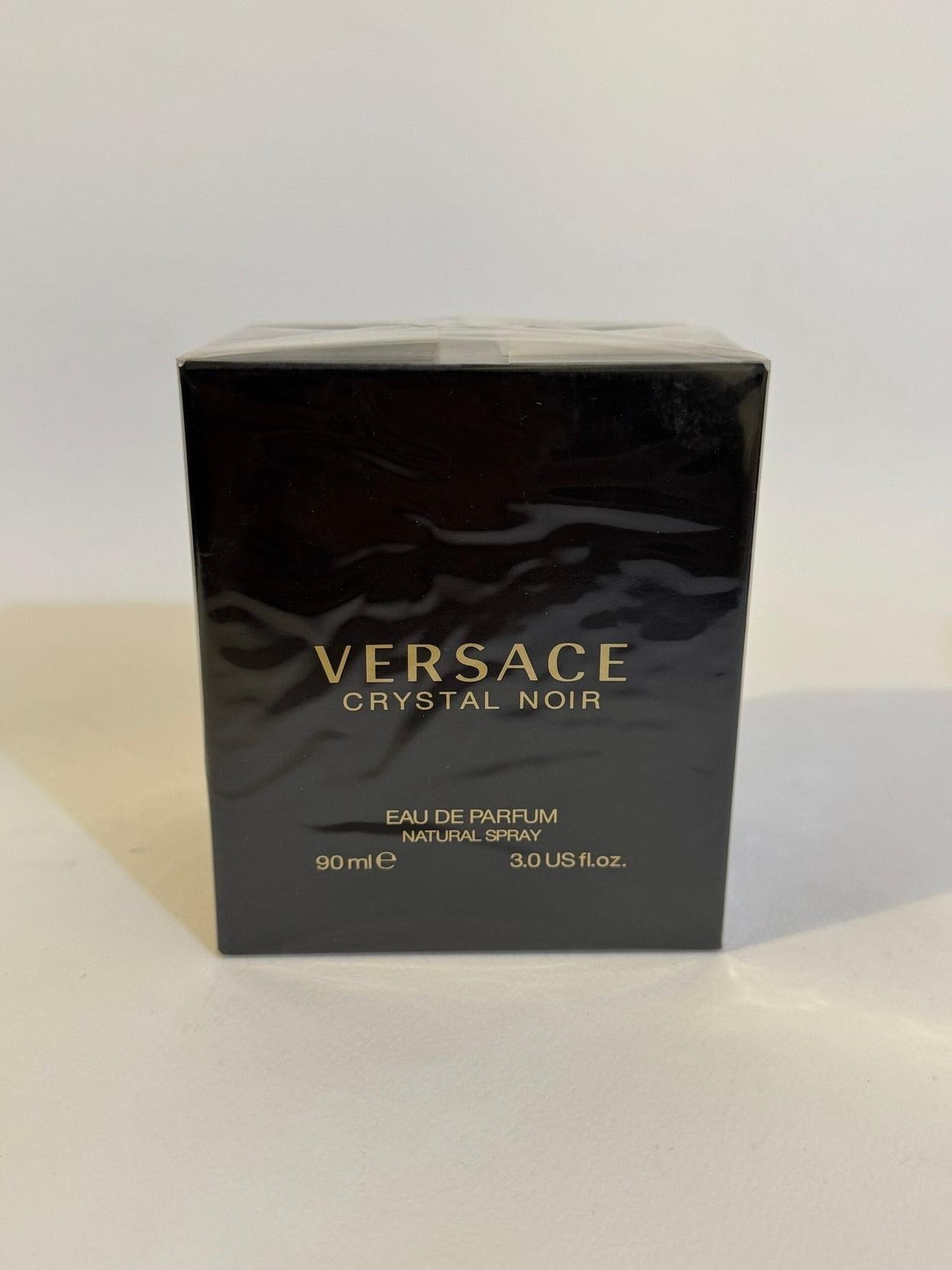 عطر فيرساتشي كريستال نوار النسائي - الصورة 2